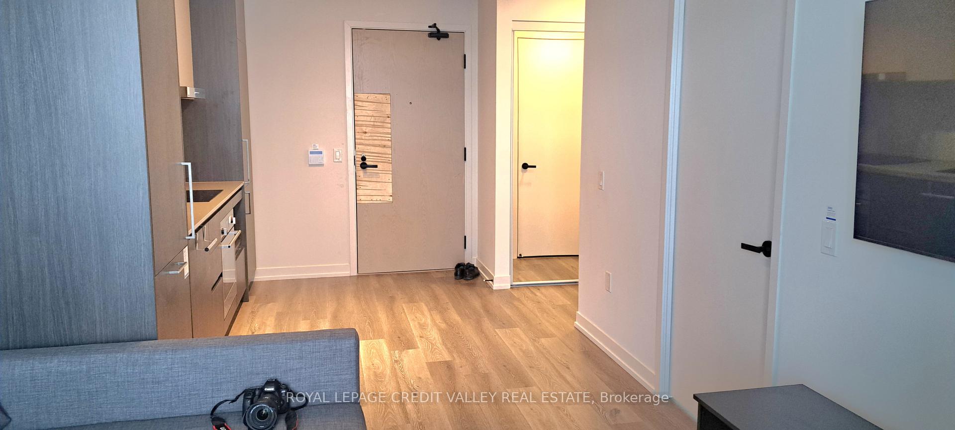 Photo 19 of Unit 6210, 225 Commerce Street, Vaughan, Vaughan Corporate Centre — HOMEH