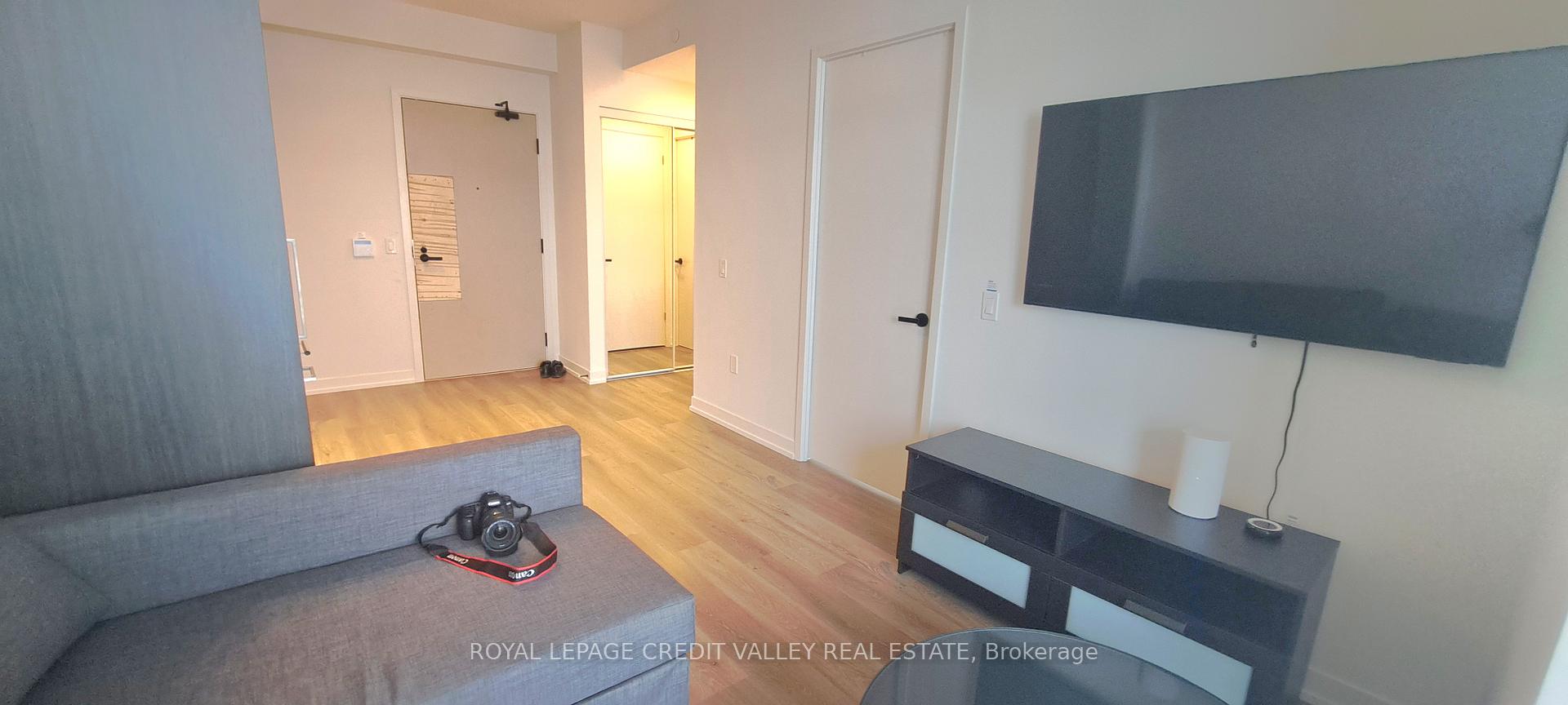 Photo 21 of Unit 6210, 225 Commerce Street, Vaughan, Vaughan Corporate Centre — HOMEH