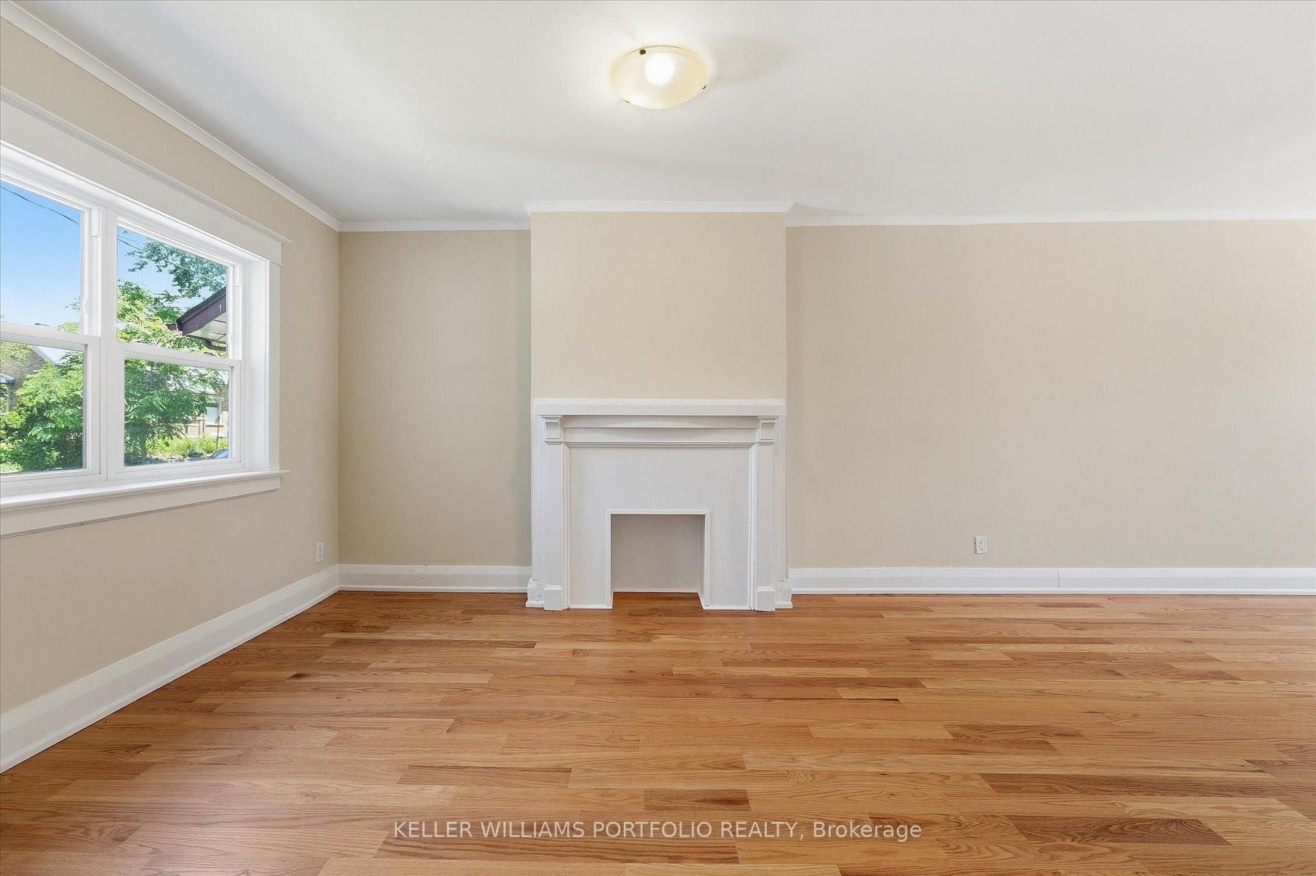 Photo 7 of 289 Wolverleigh Boulevard, Toronto, Danforth — HOMEH