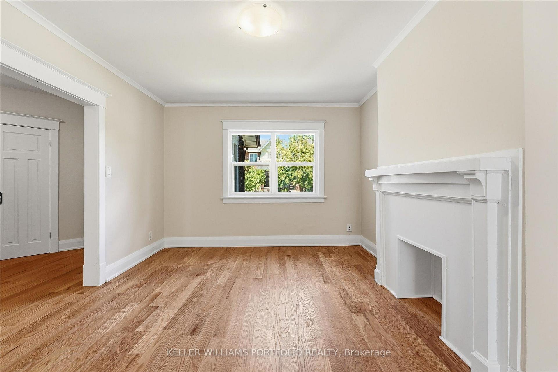Photo 9 of 289 Wolverleigh Boulevard, Toronto, Danforth — HOMEH