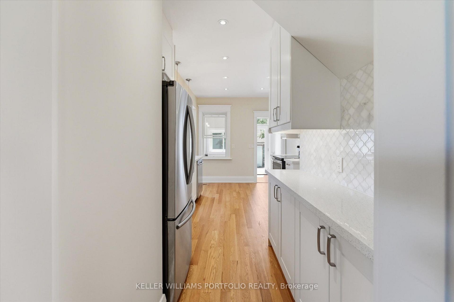Photo 17 of 289 Wolverleigh Boulevard, Toronto, Danforth — HOMEH