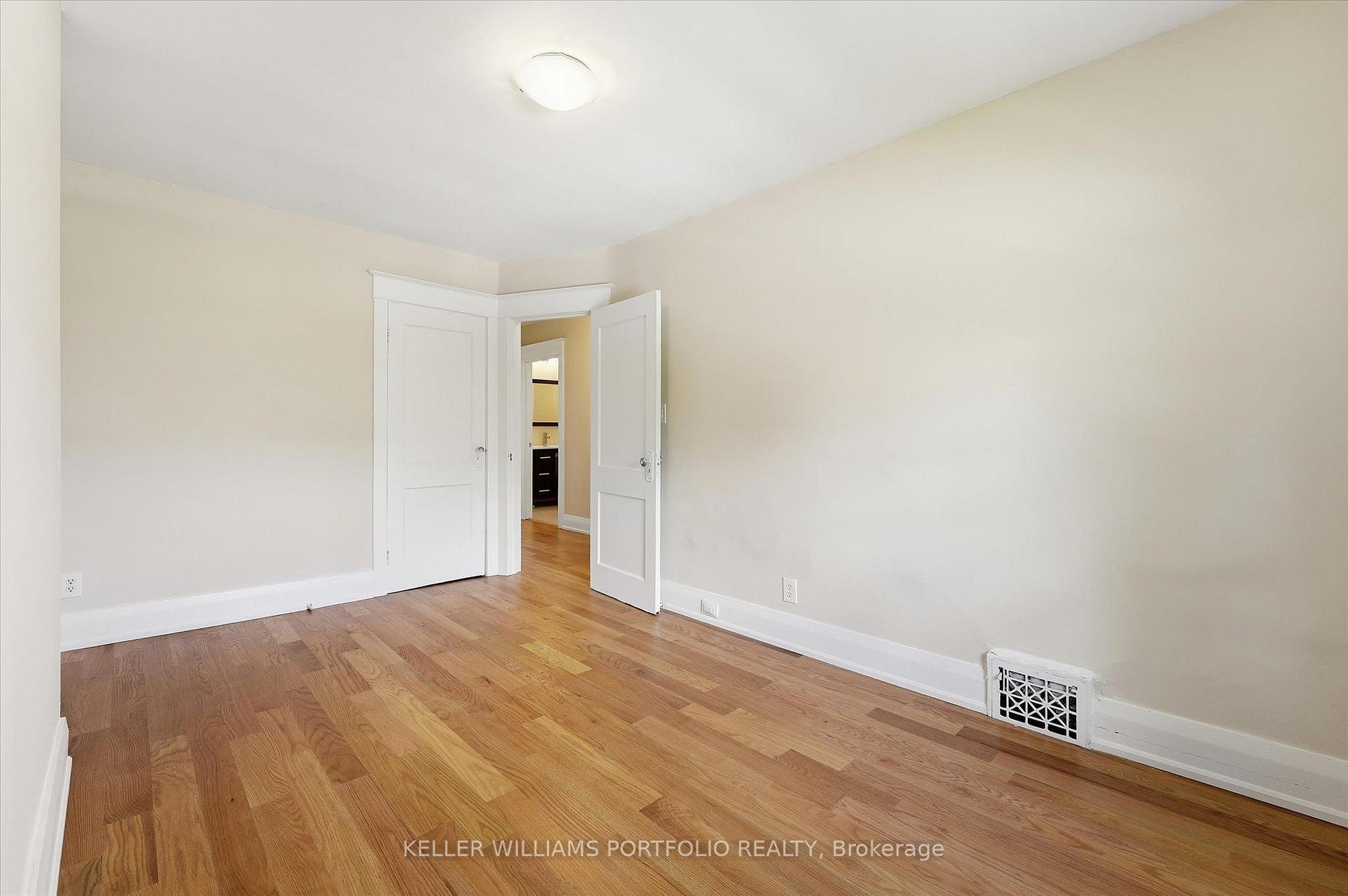 Photo 26 of 289 Wolverleigh Boulevard, Toronto, Danforth — HOMEH