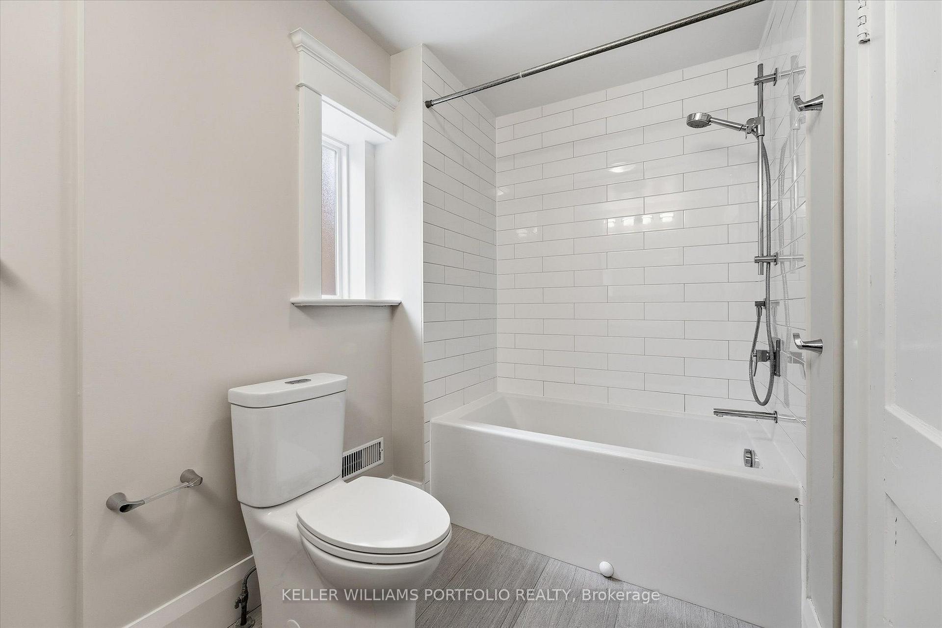 Photo 31 of 289 Wolverleigh Boulevard, Toronto, Danforth — HOMEH