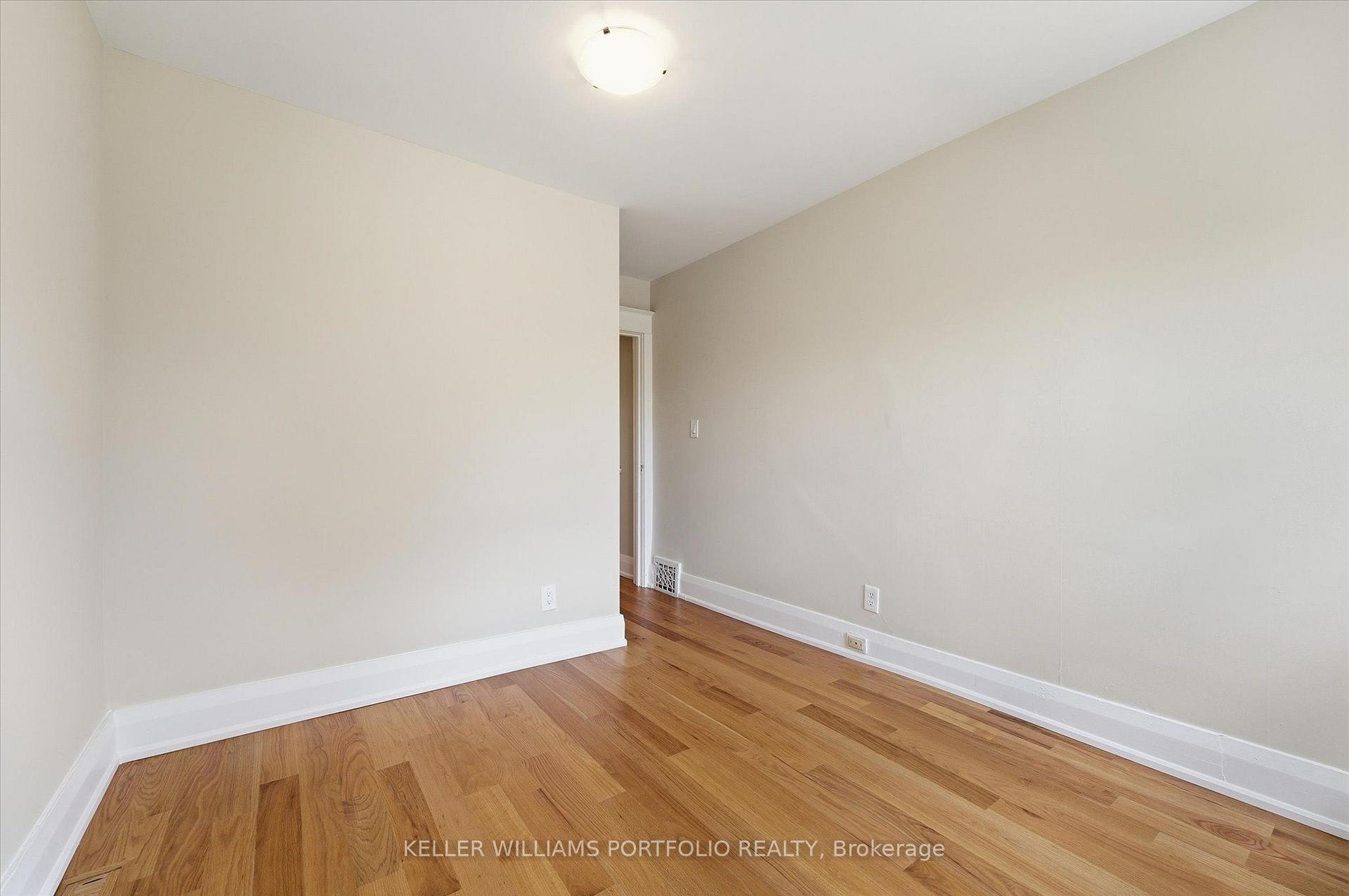 Photo 35 of 289 Wolverleigh Boulevard, Toronto, Danforth — HOMEH