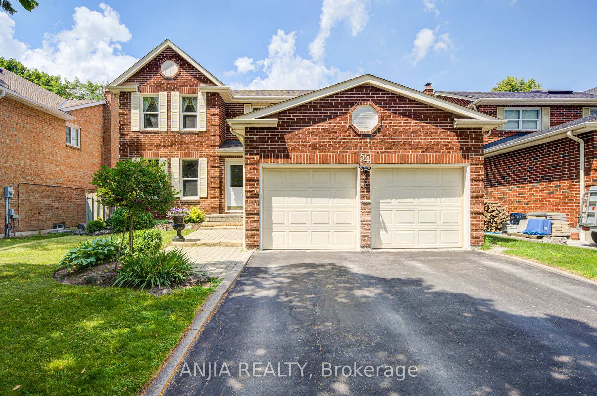 Photo 1 of 54 Meyer Circle, Markham, Markham Village — HOMEH