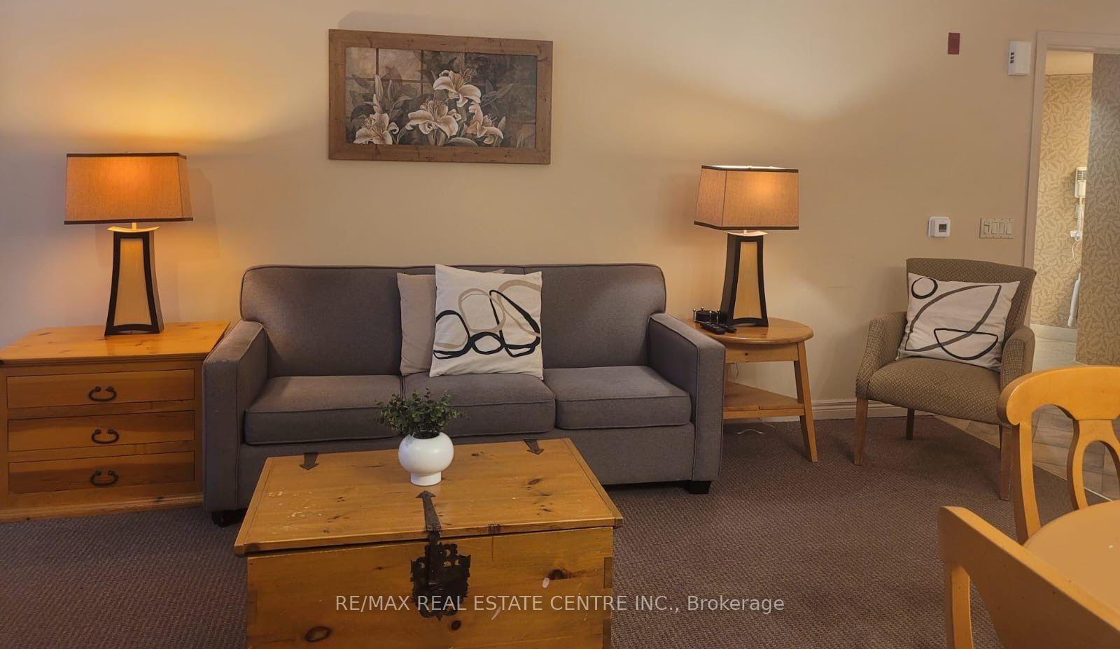 Photo 4 of 90 Highland Drive, Oro-Medonte, Horseshoe Valley — HOMEH