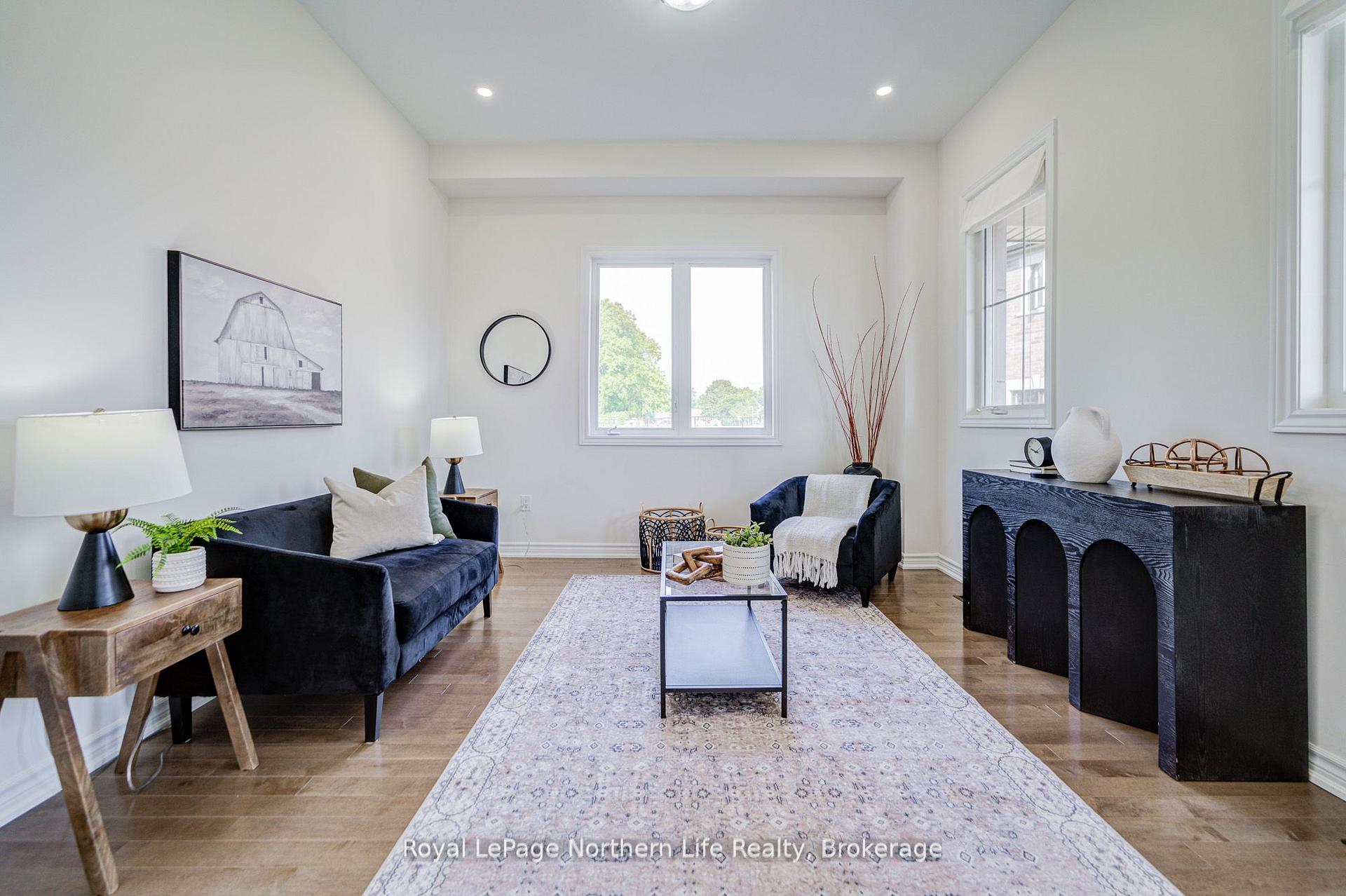 Photo 5 of 259 Danny Wheeler Boulevard, Georgina, Keswick North — HOMEH