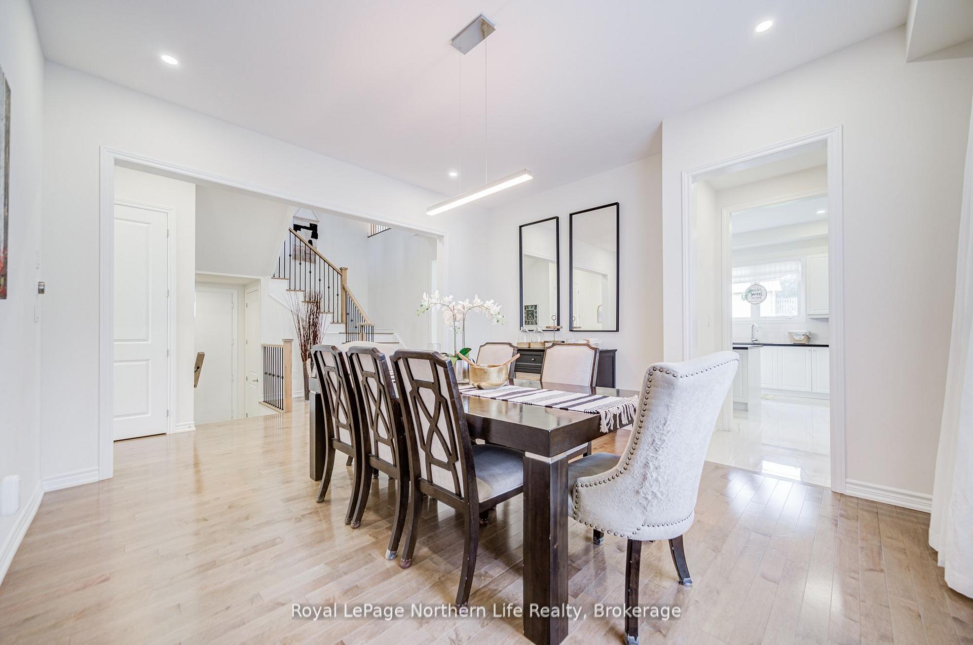 Photo 14 of 259 Danny Wheeler Boulevard, Georgina, Keswick North — HOMEH