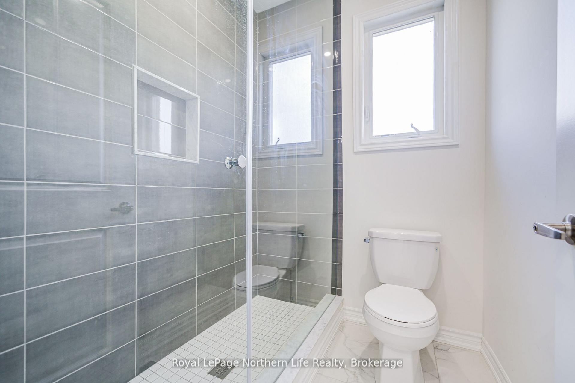 Photo 35 of 259 Danny Wheeler Boulevard, Georgina, Keswick North — HOMEH