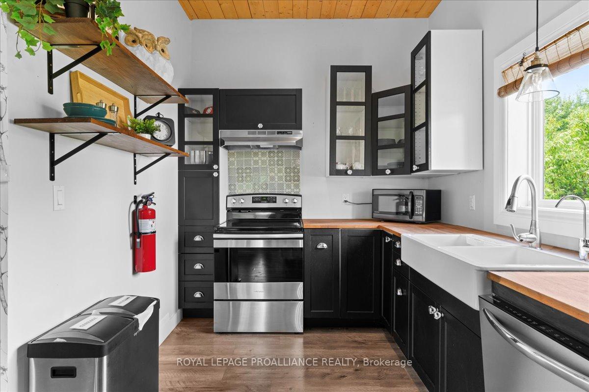 Photo 6 of 11251B Highway 41, Addington Highlands — HOMEH
