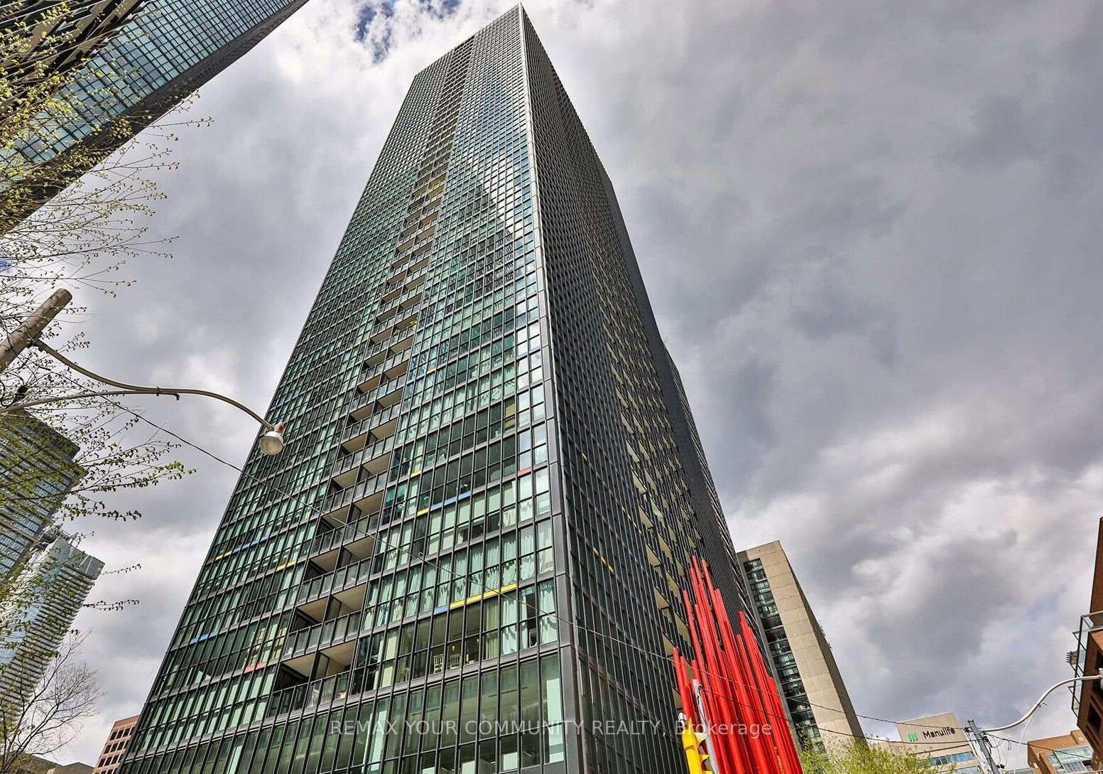 Front of Unit 1704, 110 Charles Street E