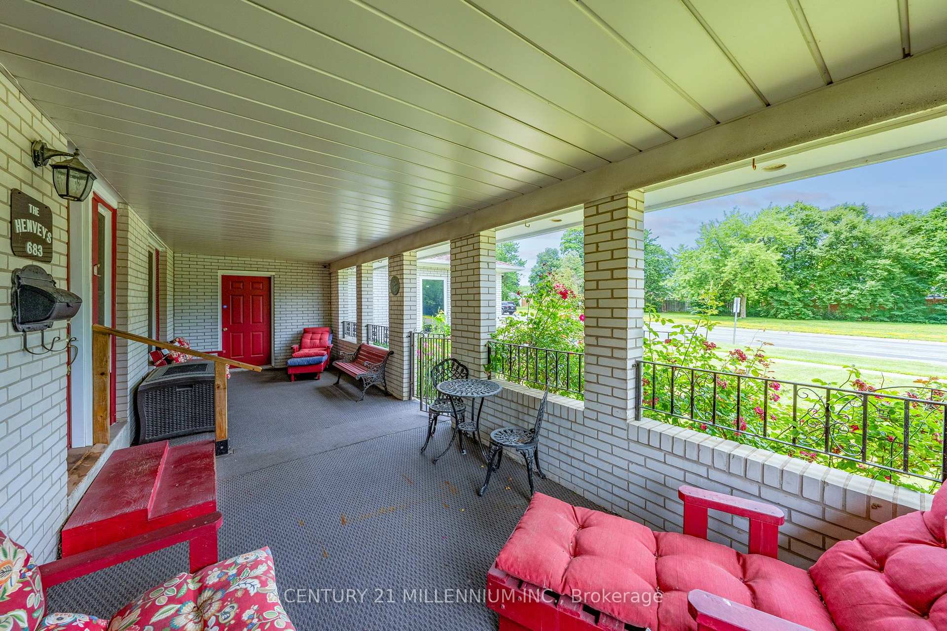 Photo 6 of 683 Balmoral Drive, Brampton, Southgate — HOMEH