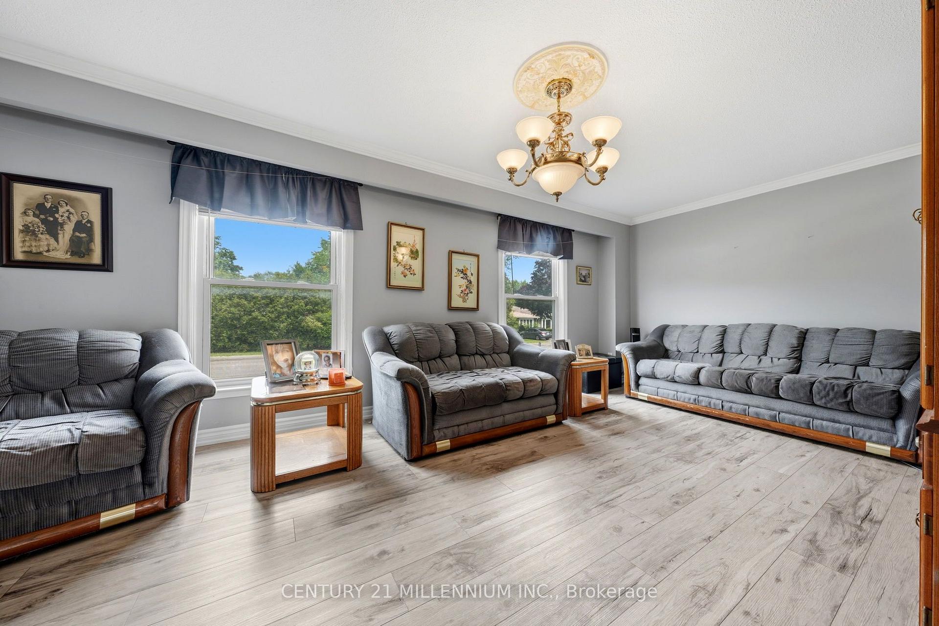 Photo 12 of 683 Balmoral Drive, Brampton, Southgate — HOMEH