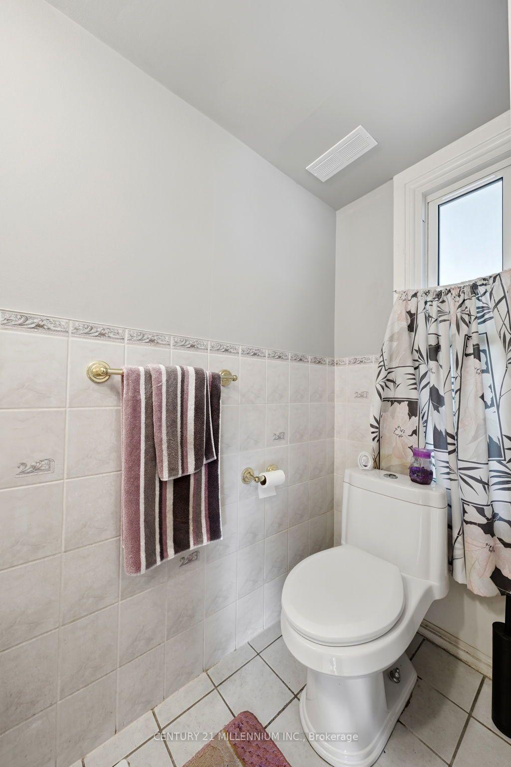 Photo 21 of 683 Balmoral Drive, Brampton, Southgate — HOMEH