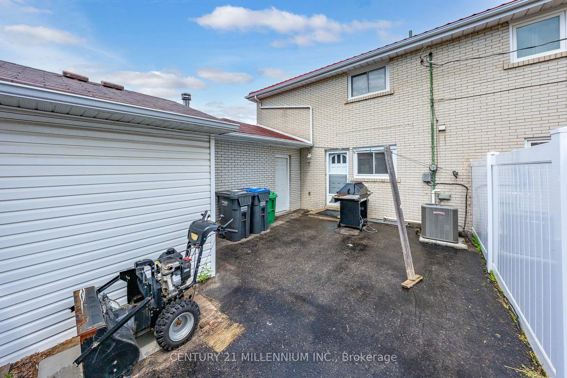 Photo 38 of 683 Balmoral Drive, Brampton, Southgate — HOMEH
