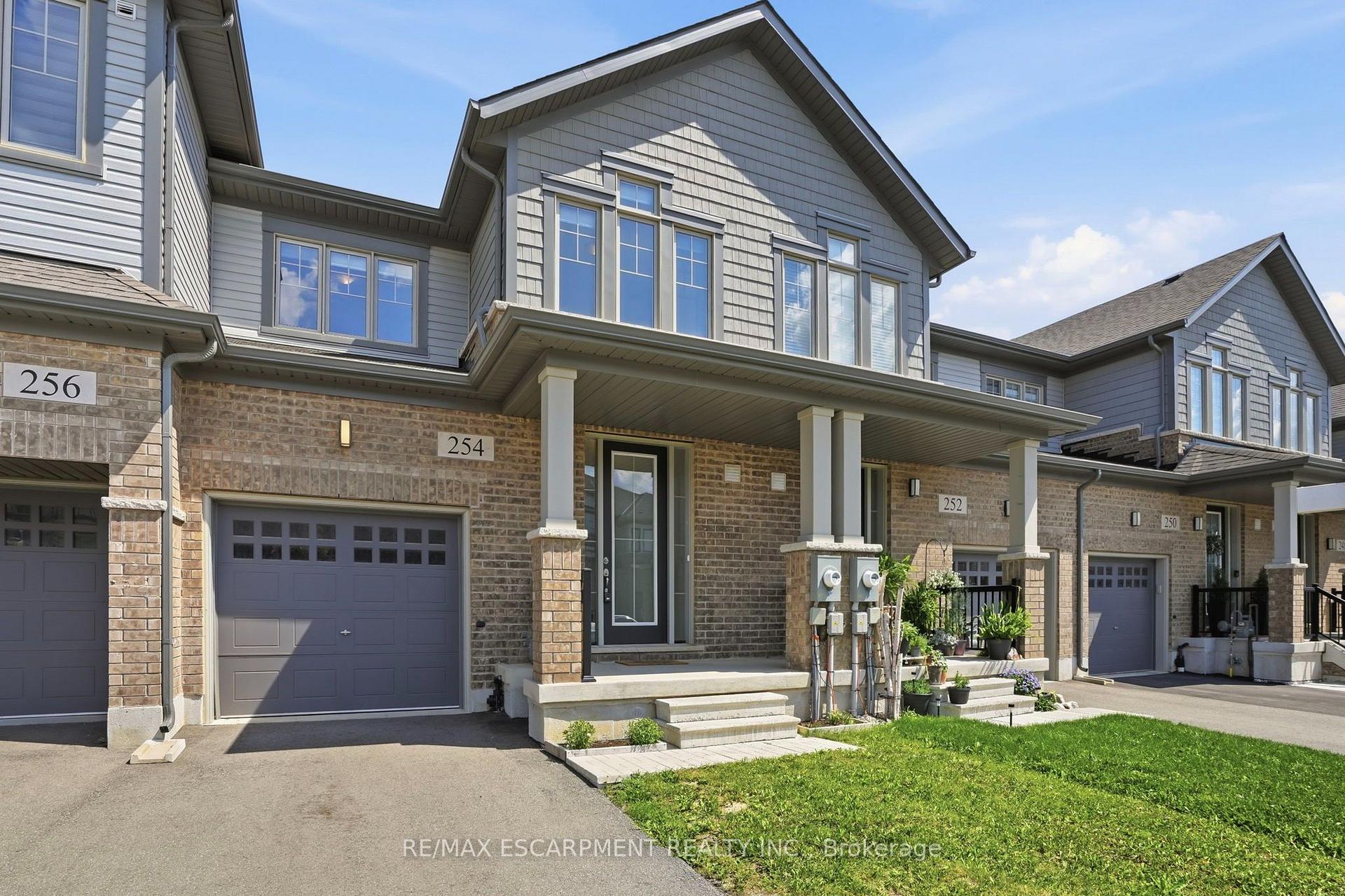 Photo 1 of 254 Rosebury Way, Hamilton, Mount Hope — HOMEH