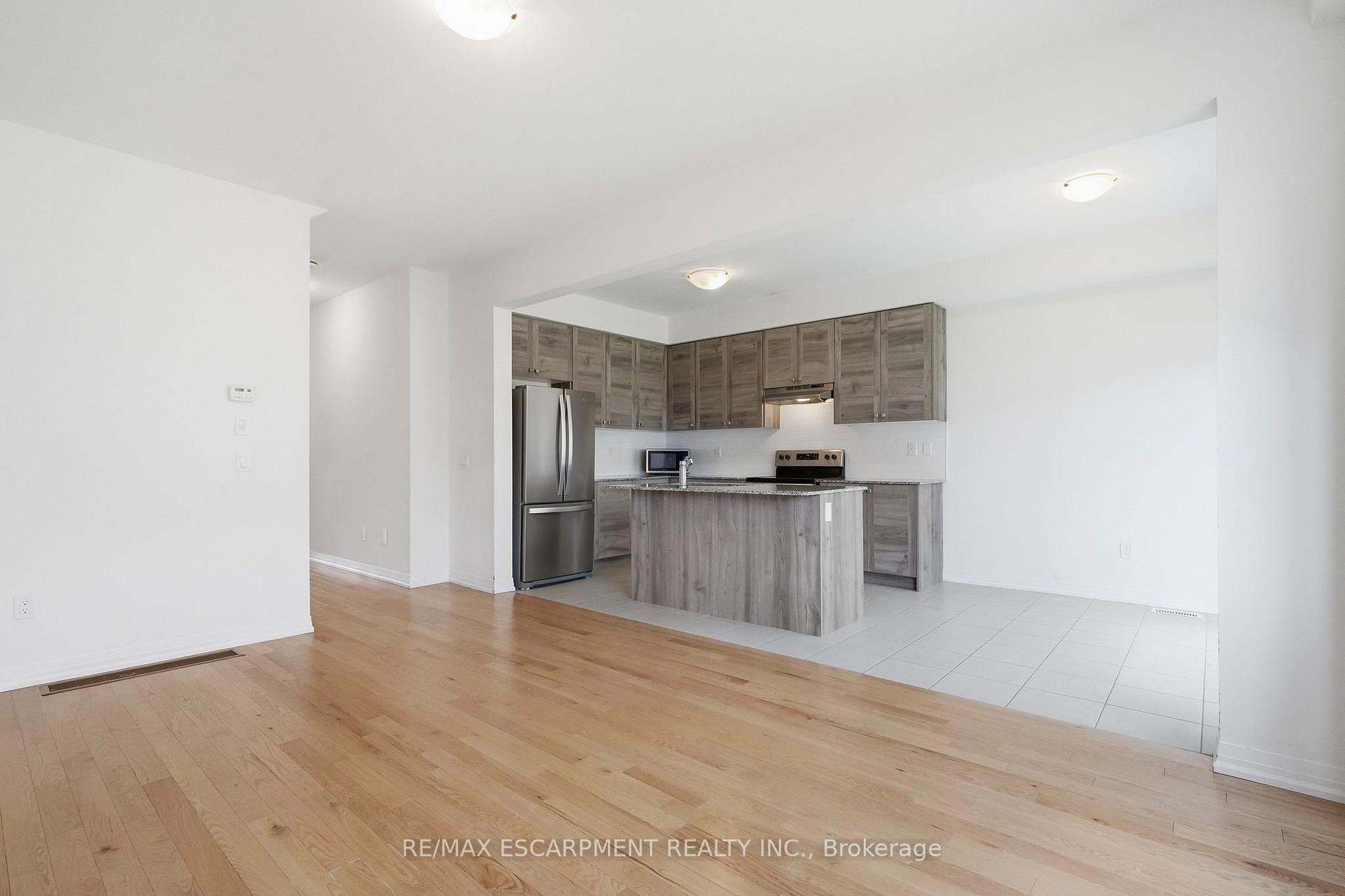 Photo 7 of 254 Rosebury Way, Hamilton, Mount Hope — HOMEH