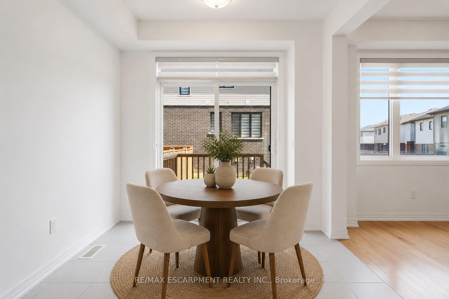Photo 12 of 254 Rosebury Way, Hamilton, Mount Hope — HOMEH