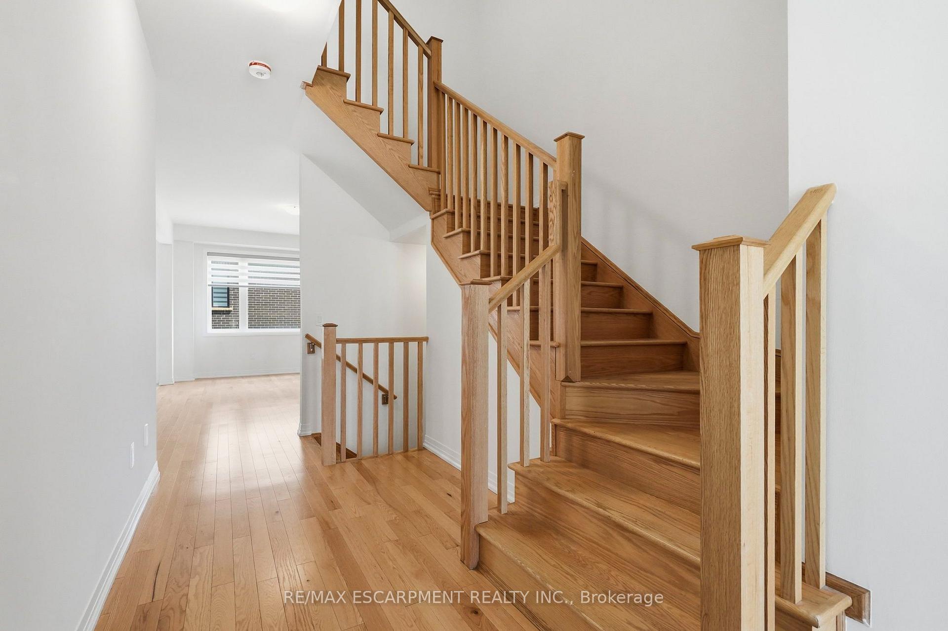 Photo 14 of 254 Rosebury Way, Hamilton, Mount Hope — HOMEH