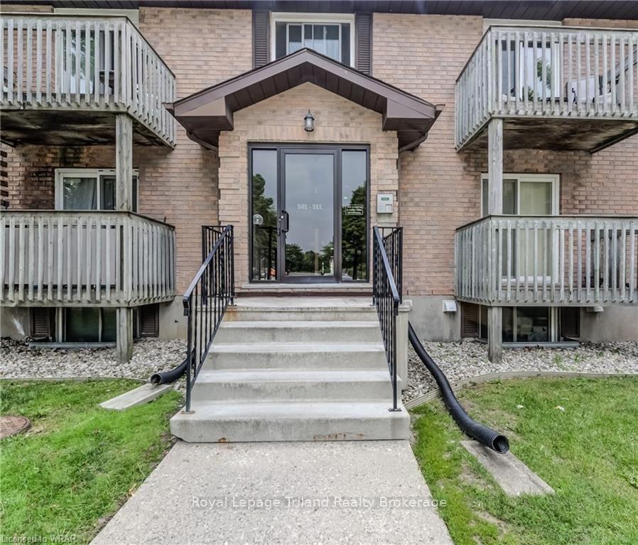 Photo 2 of Unit 503, 266 Overlea Drive, Kitchener, Victoria Hills — HOMEH
