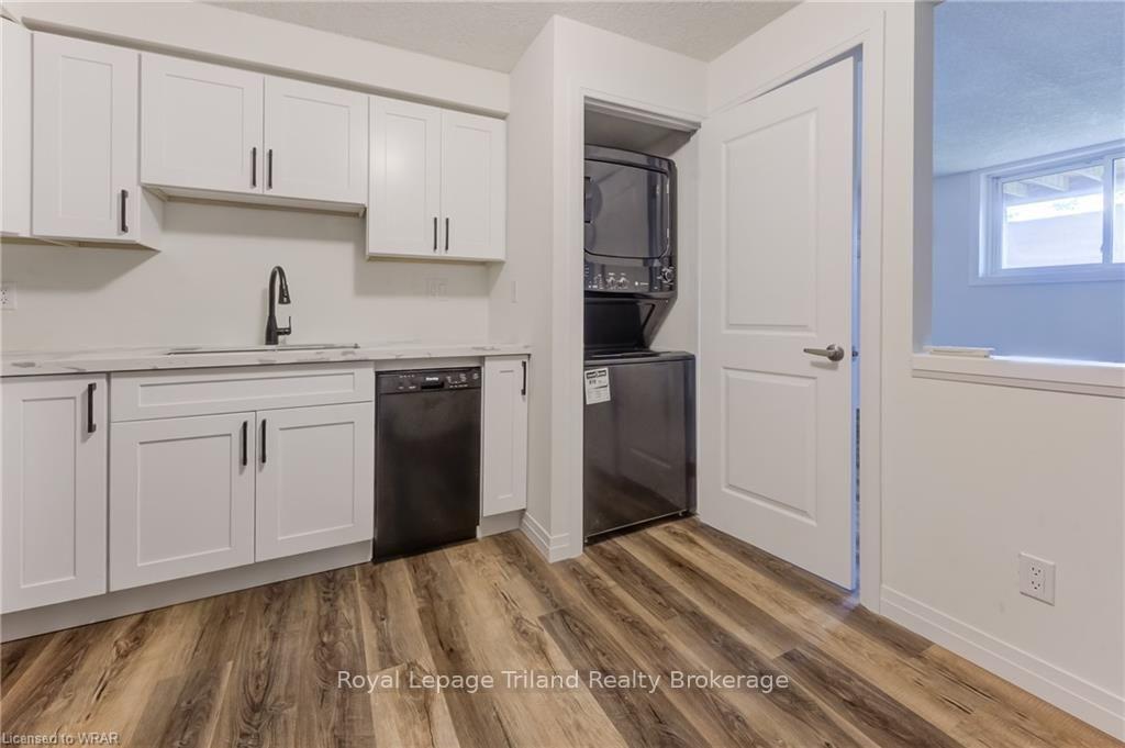 Photo 6 of Unit 503, 266 Overlea Drive, Kitchener, Victoria Hills — HOMEH