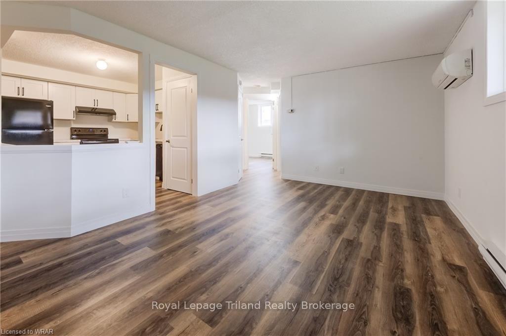 Photo 9 of Unit 503, 266 Overlea Drive, Kitchener, Victoria Hills — HOMEH