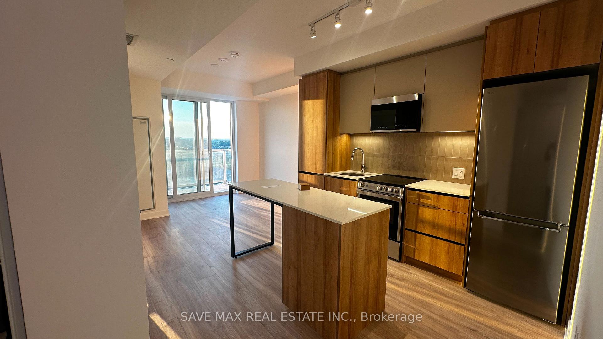 Photo 2 of Unit 1002, 10 All Nations Drive, Brampton, Northwest Brampton — HOMEH