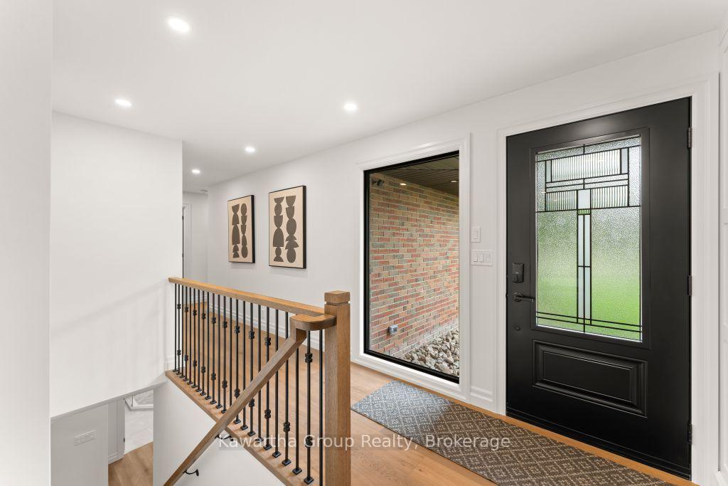 Photo 5 of 65 Grandy Road, Kawartha Lakes, Bexley — HOMEH