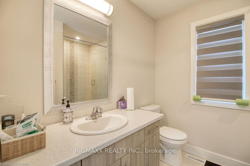 Photo 4 of 2104 Evans Boulevard, London, South U — HOMEH