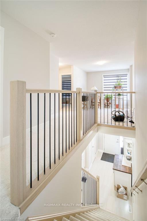 Photo 9 of 2104 Evans Boulevard, London, South U — HOMEH