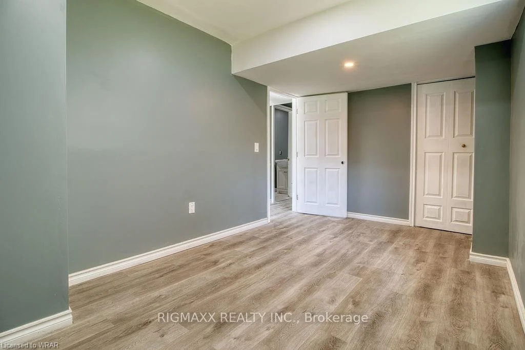 Photo 25 of 2104 Evans Boulevard, London, South U — HOMEH