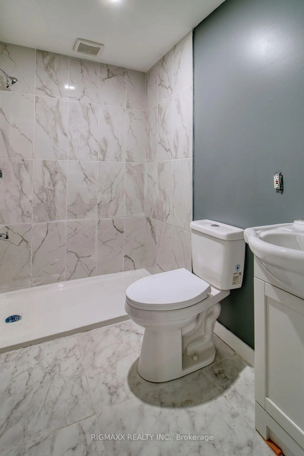 Photo 33 of 2104 Evans Boulevard, London, South U — HOMEH
