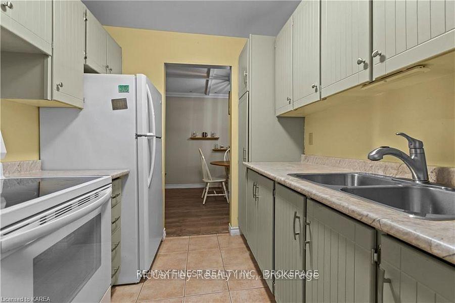 Photo 6 of Unit 110, 1010 Pembridge Crescent, Kingston, North of Taylor-Kidd Blvd — HOMEH