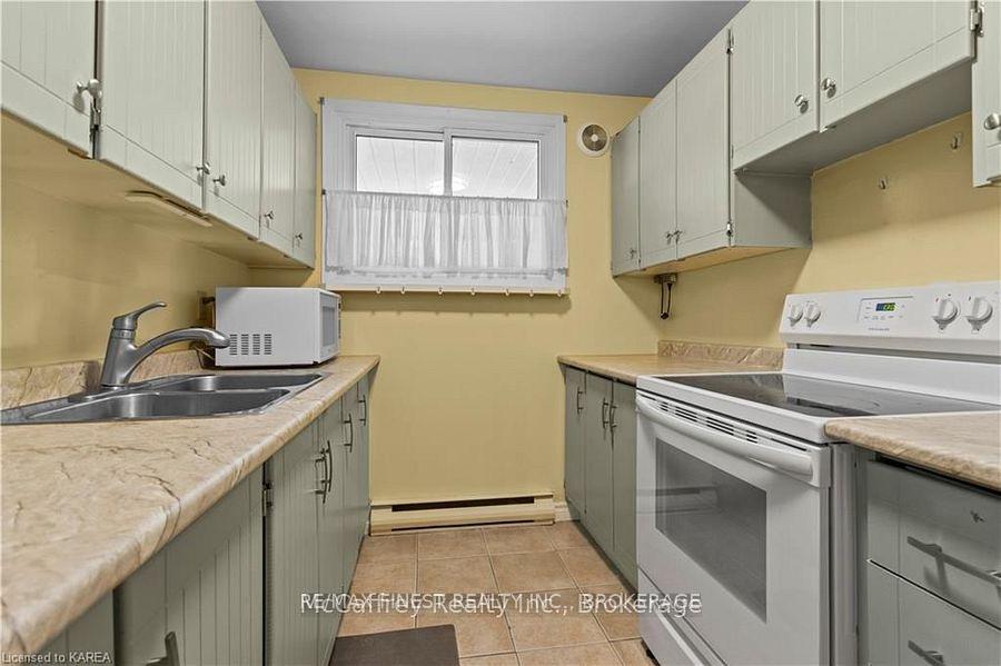 Photo 7 of Unit 110, 1010 Pembridge Crescent, Kingston, North of Taylor-Kidd Blvd — HOMEH