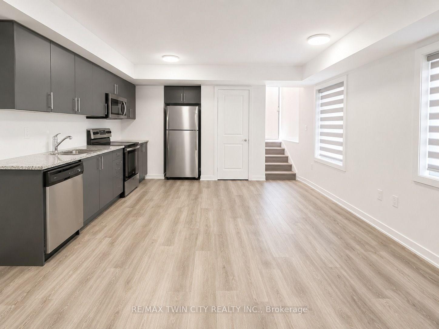 Photo 3 of Unit 32, 205 West Oak Lane S, Kitchener, Trussler — HOMEH