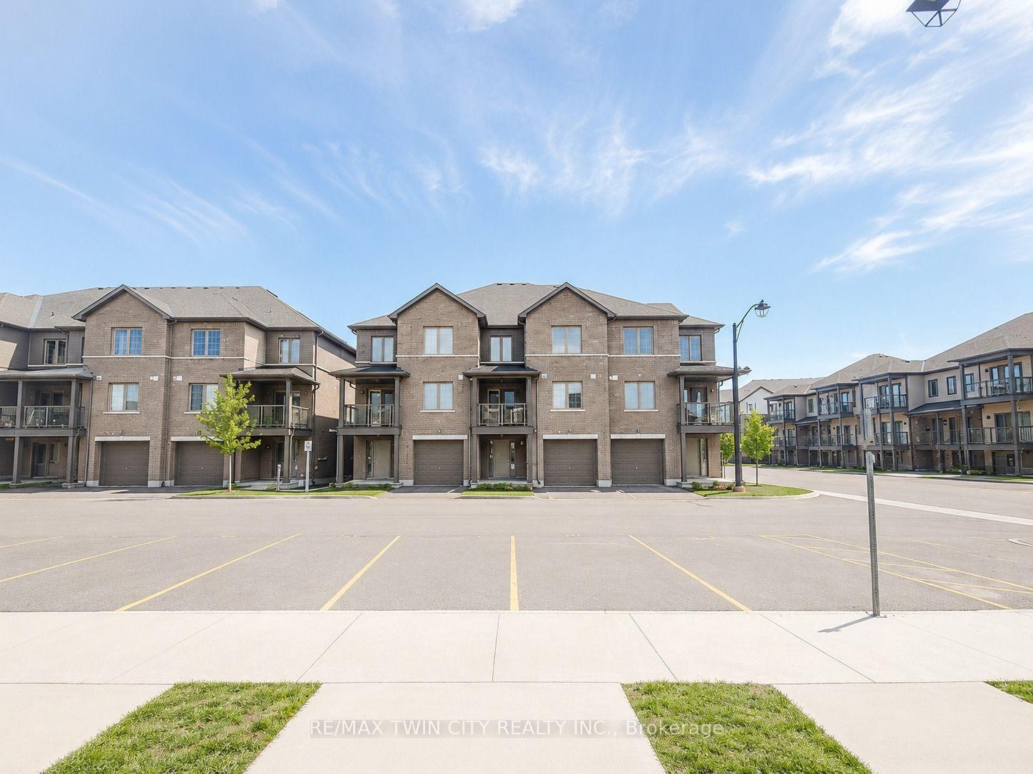Photo 11 of Unit 32, 205 West Oak Lane S, Kitchener, Trussler — HOMEH