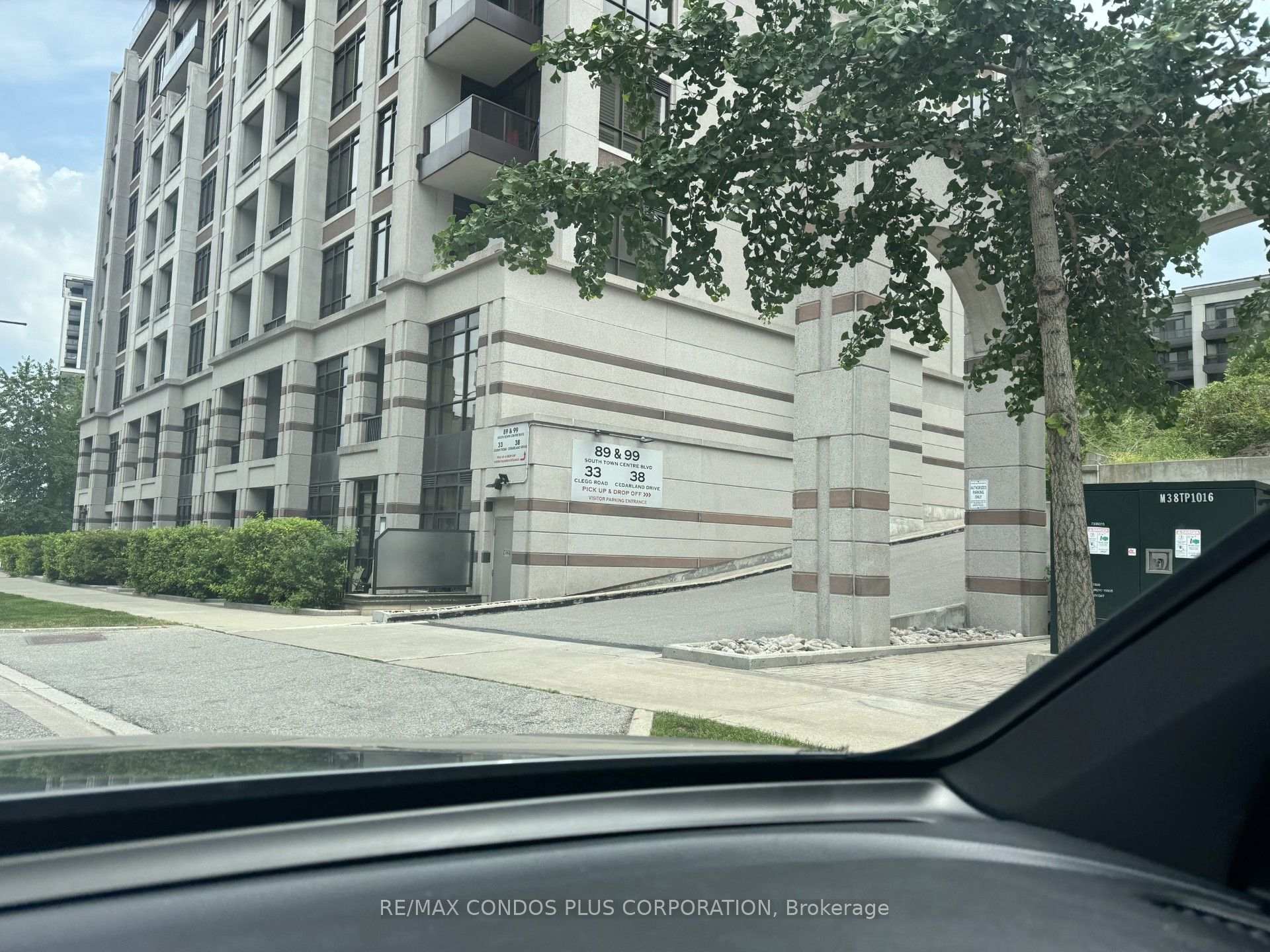 Photo 1 of 38 Cedarland Drive, Markham, Unionville — HOMEH