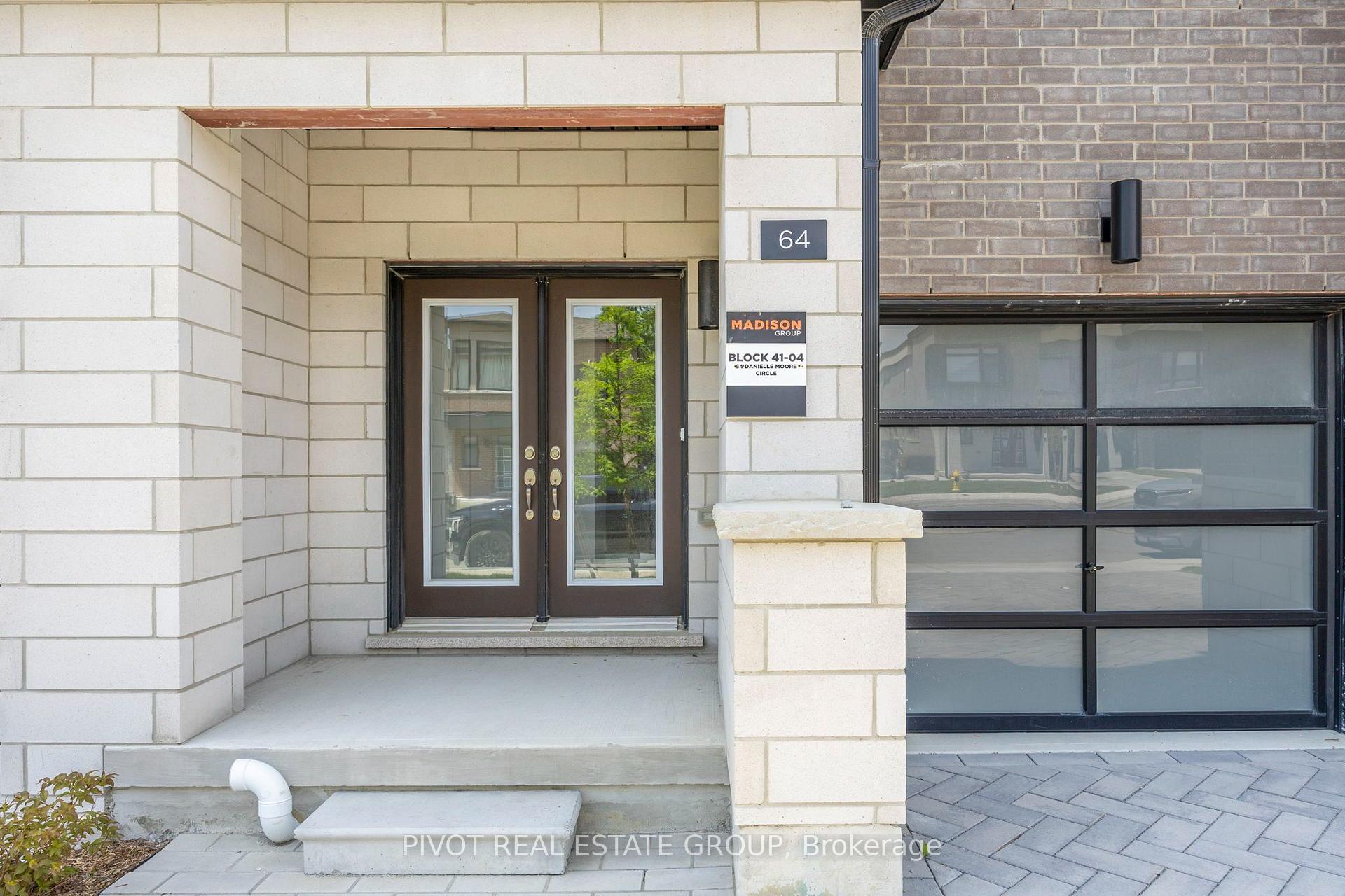 Photo 3 of 64 Danielle Moore Circle, Scarborough, Bendale — HOMEH