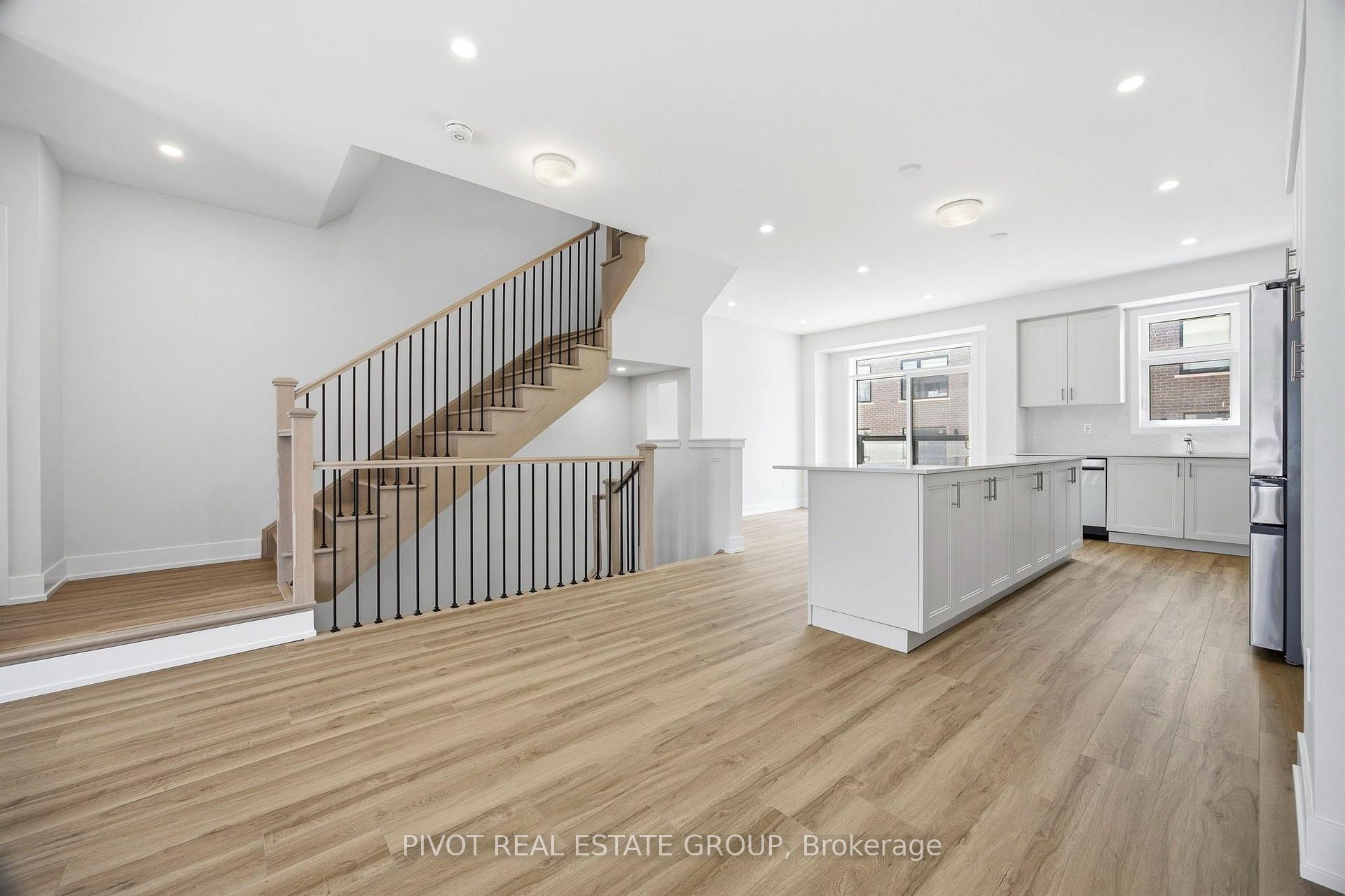 Photo 16 of 64 Danielle Moore Circle, Scarborough, Bendale — HOMEH