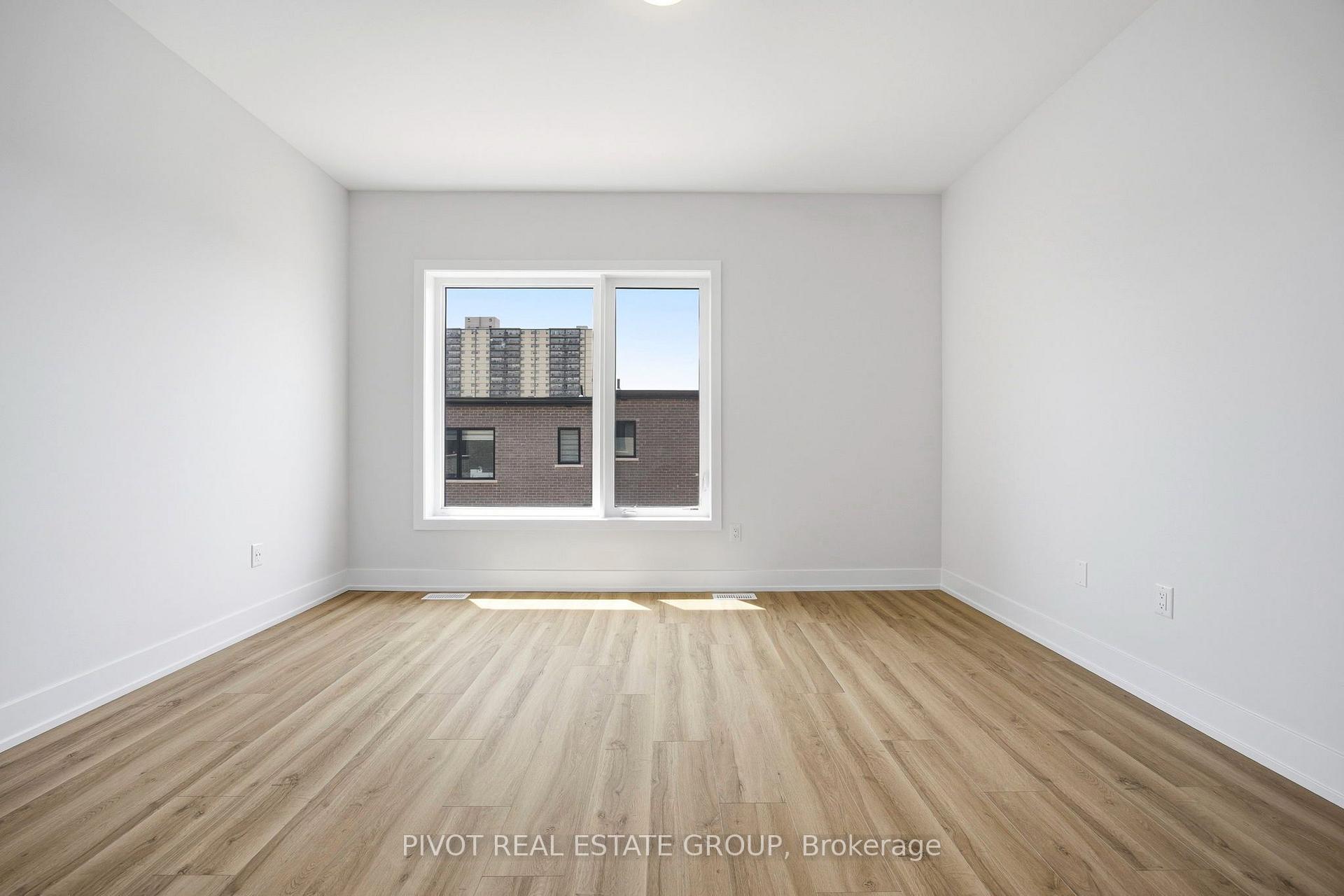 Photo 21 of 64 Danielle Moore Circle, Scarborough, Bendale — HOMEH