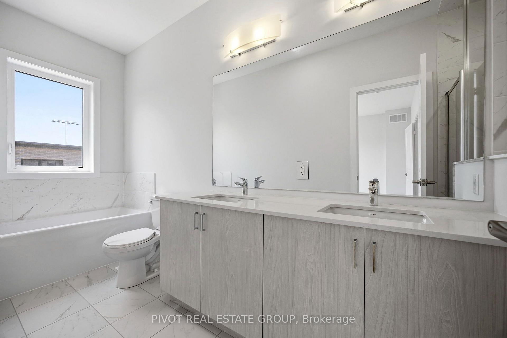 Photo 25 of 64 Danielle Moore Circle, Scarborough, Bendale — HOMEH