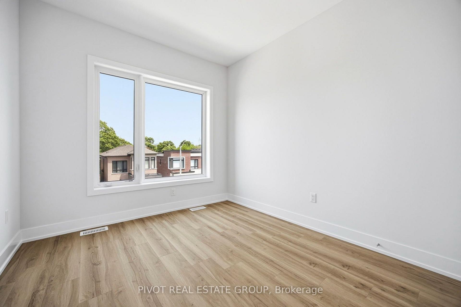 Photo 29 of 64 Danielle Moore Circle, Scarborough, Bendale — HOMEH