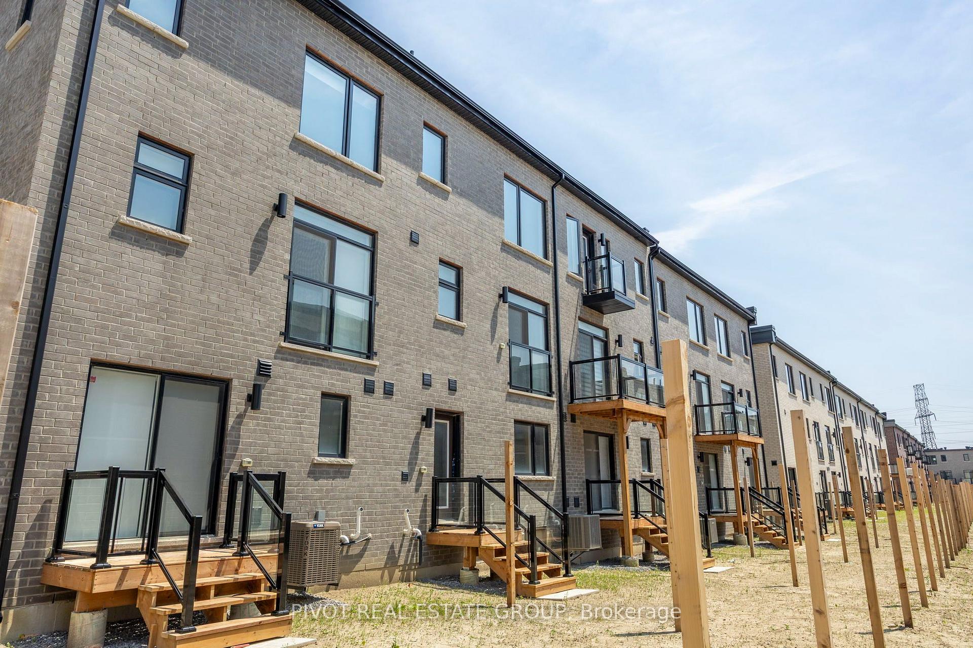 Photo 32 of 64 Danielle Moore Circle, Scarborough, Bendale — HOMEH