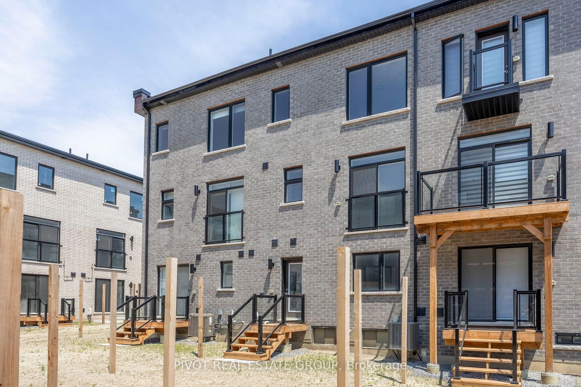 Photo 34 of 64 Danielle Moore Circle, Scarborough, Bendale — HOMEH