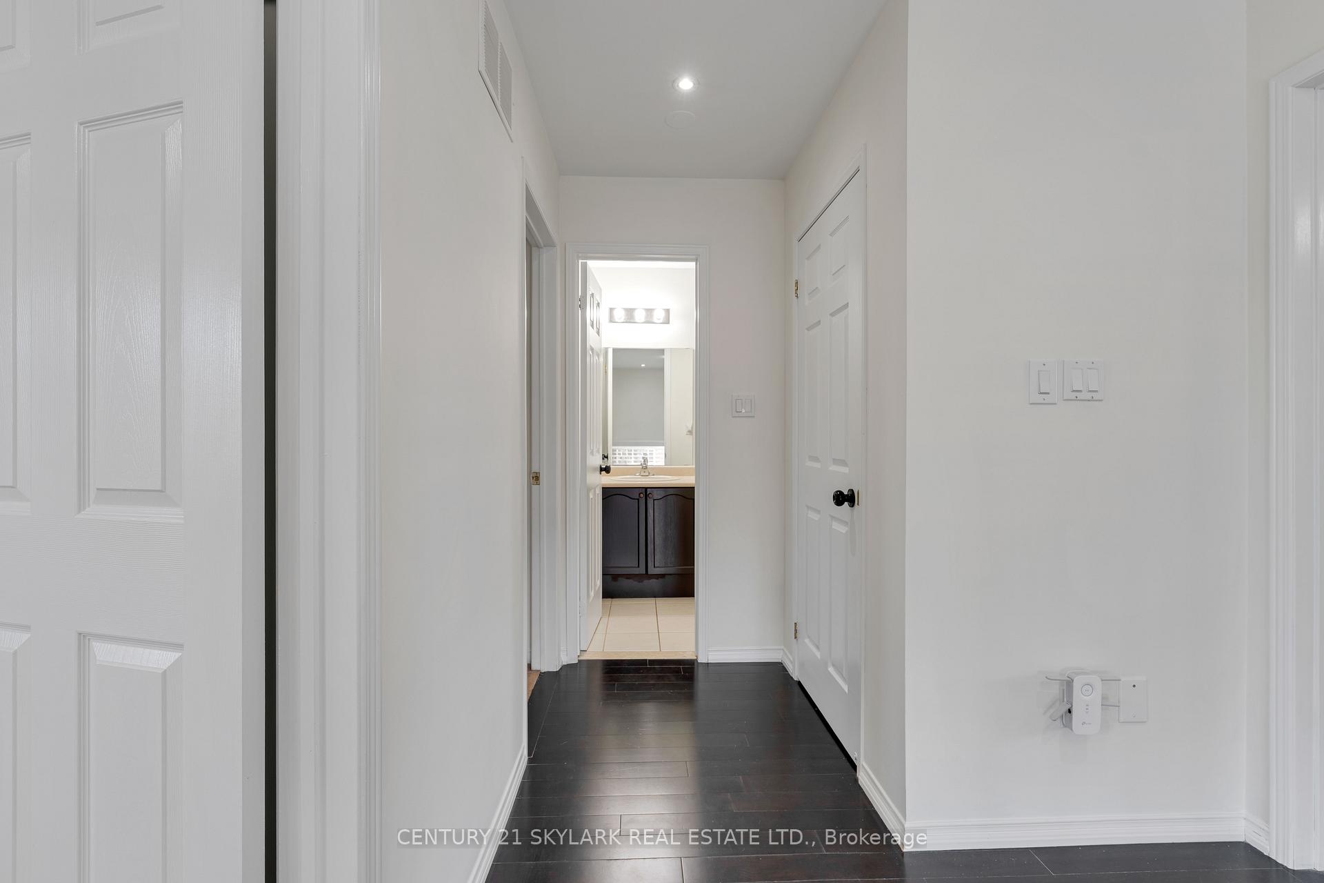 Photo 16 of 27 Clair Avenue, Whitby, Brooklin — HOMEH