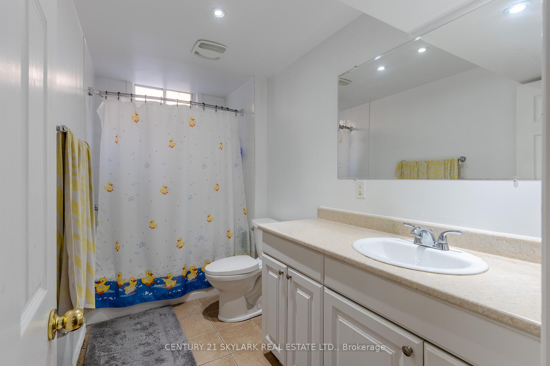 Photo 28 of 27 Clair Avenue, Whitby, Brooklin — HOMEH