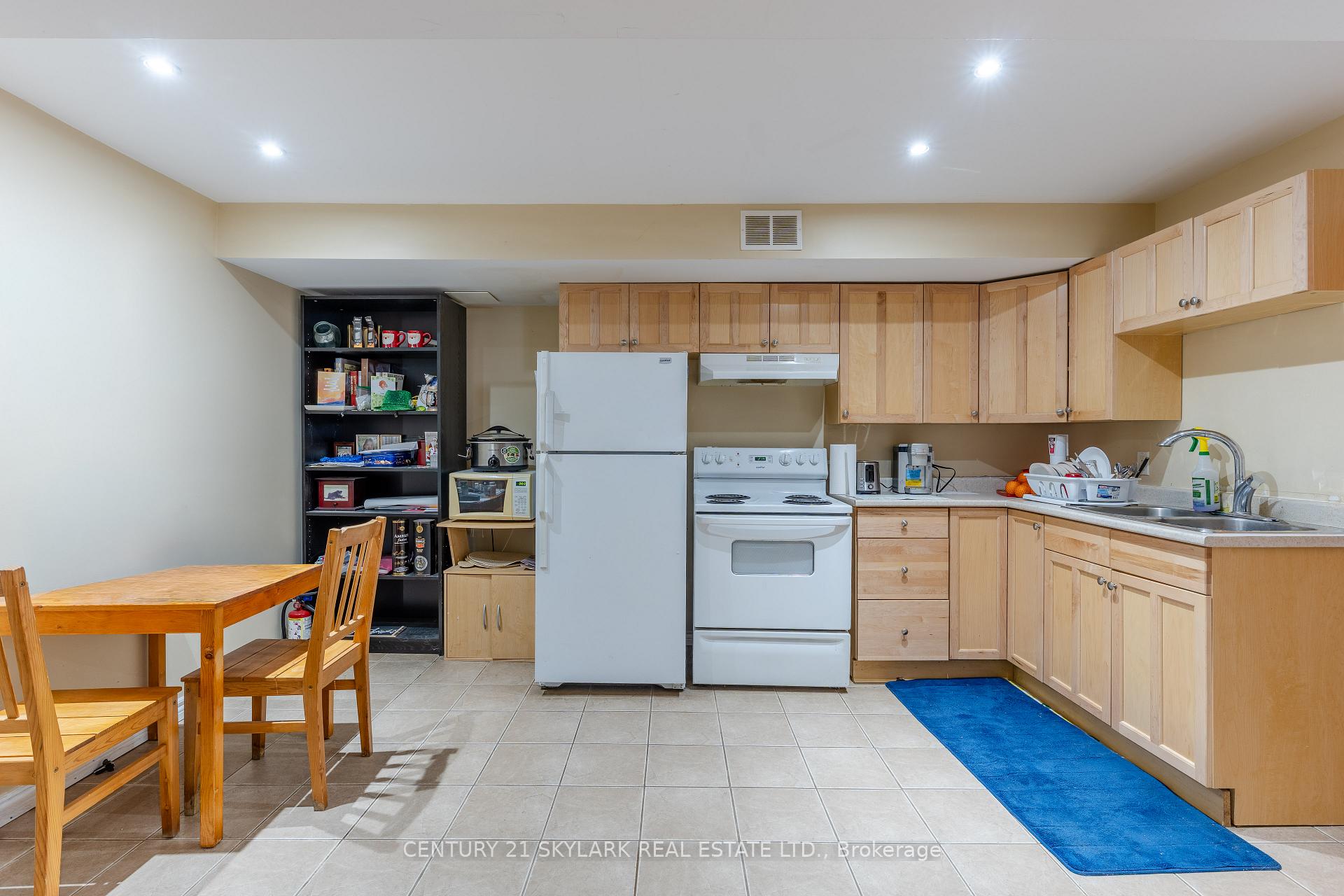Photo 29 of 27 Clair Avenue, Whitby, Brooklin — HOMEH