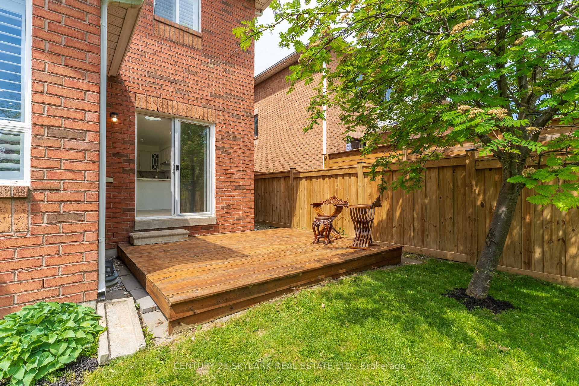 Photo 31 of 27 Clair Avenue, Whitby, Brooklin — HOMEH