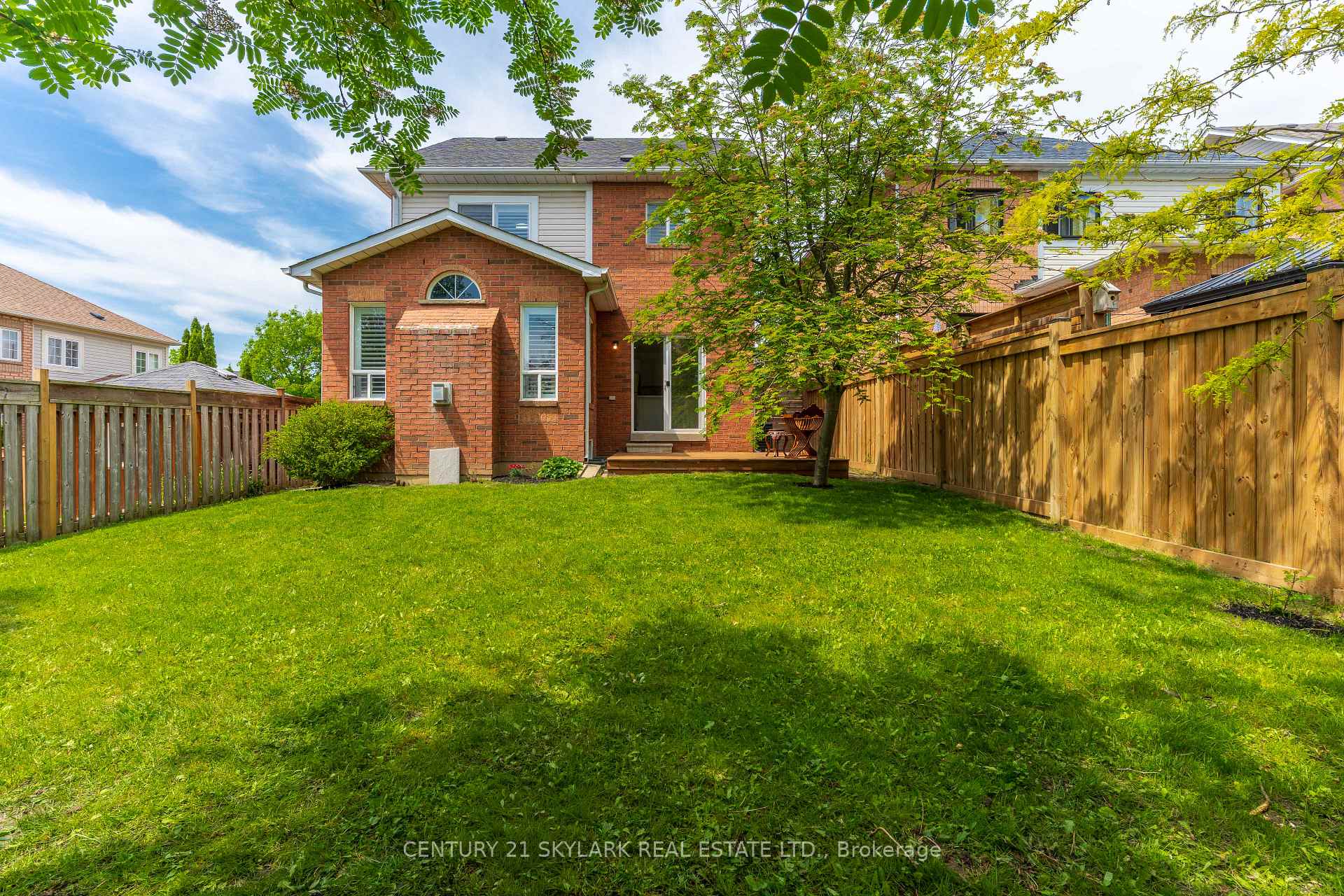 Photo 32 of 27 Clair Avenue, Whitby, Brooklin — HOMEH
