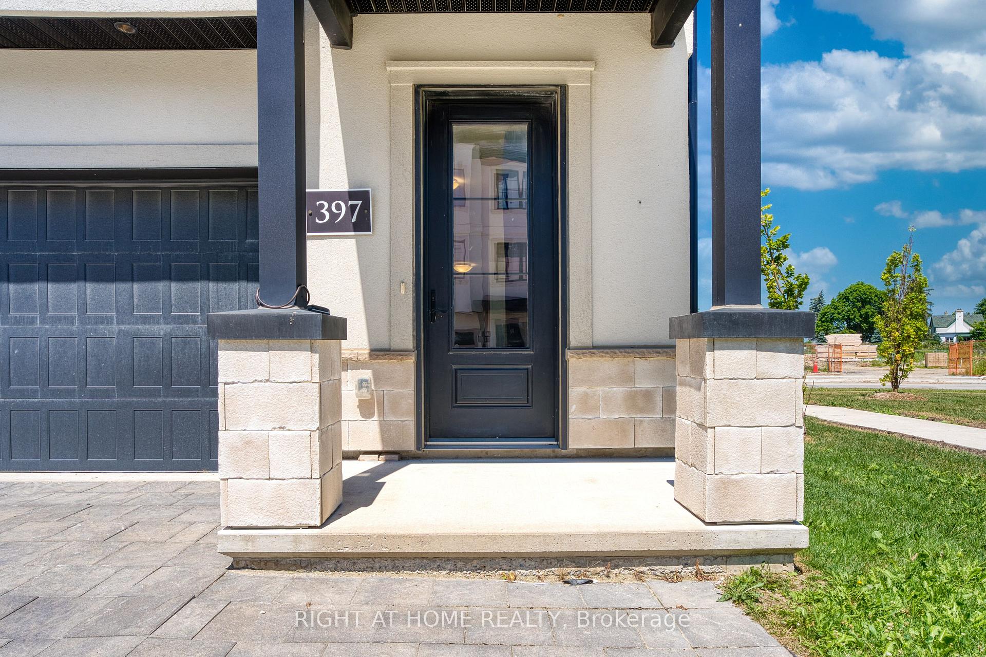 Photo 4 of 397 Callaway Road, London, North R — HOMEH